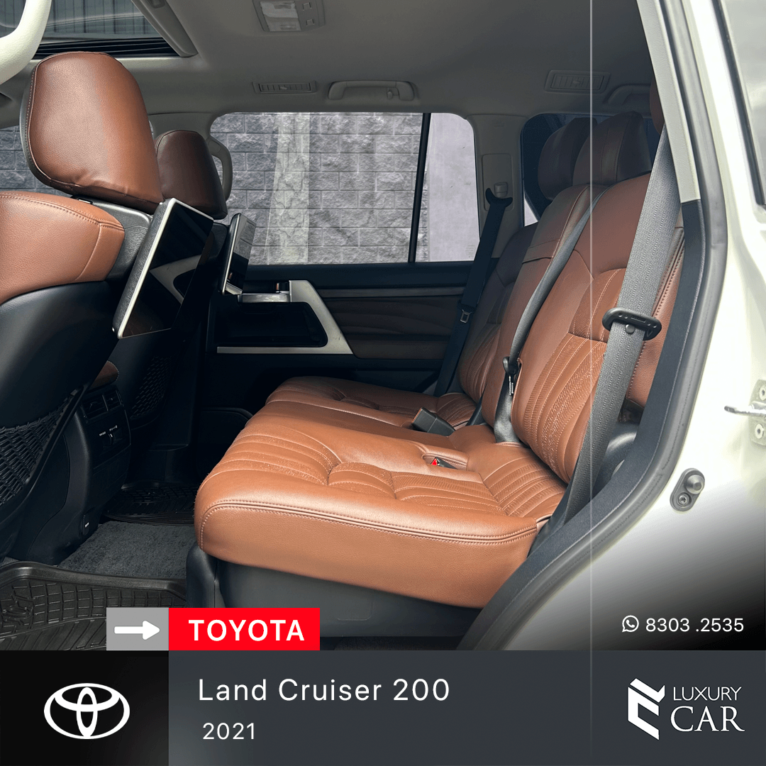 TOYOTA LAND CRUISER 200